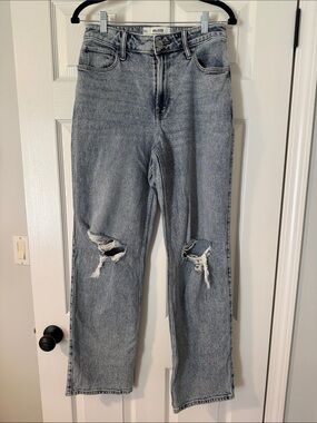 Hollister Light Blue High-Rise Straight-Leg Jeans with Knee Rips